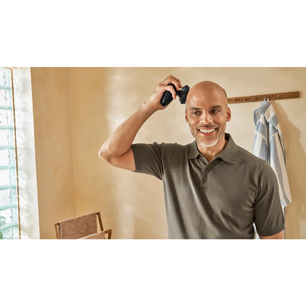Norelco Head Shaver Pro 5000 Series Essential shaver with ComfortCut Blades (HS5980/40)