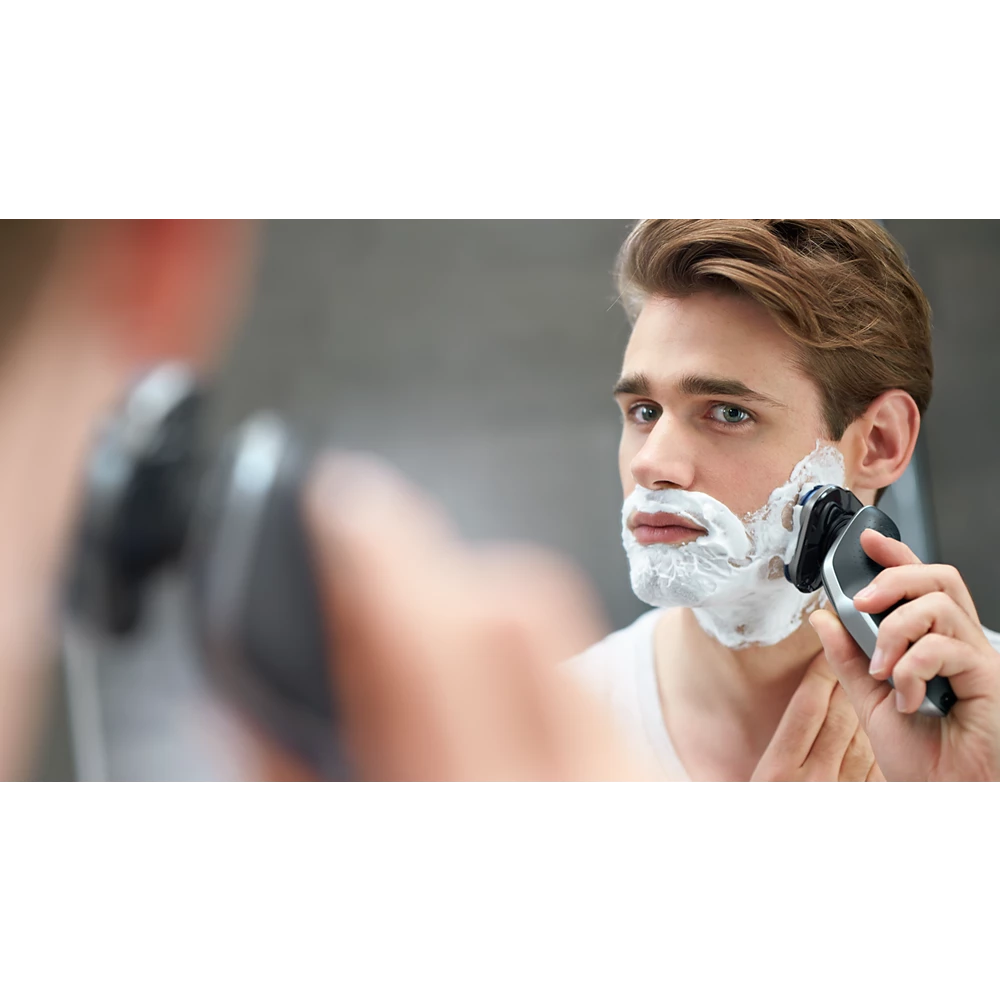 Norelco Shaver 6540 Wet and dry electric shaver (S6540/99)
