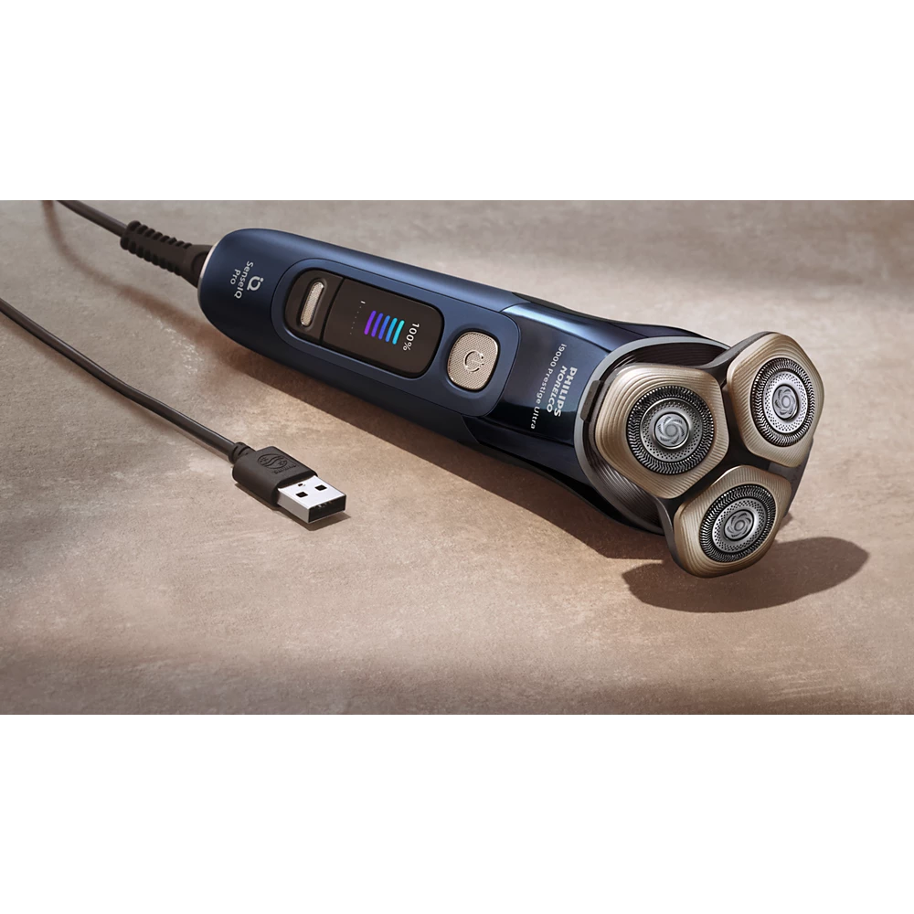 Norelco i9000 Prestige Ultra Wet&amp;Dry Electric Shaver with SenseIQ Pro (XP9401/92)