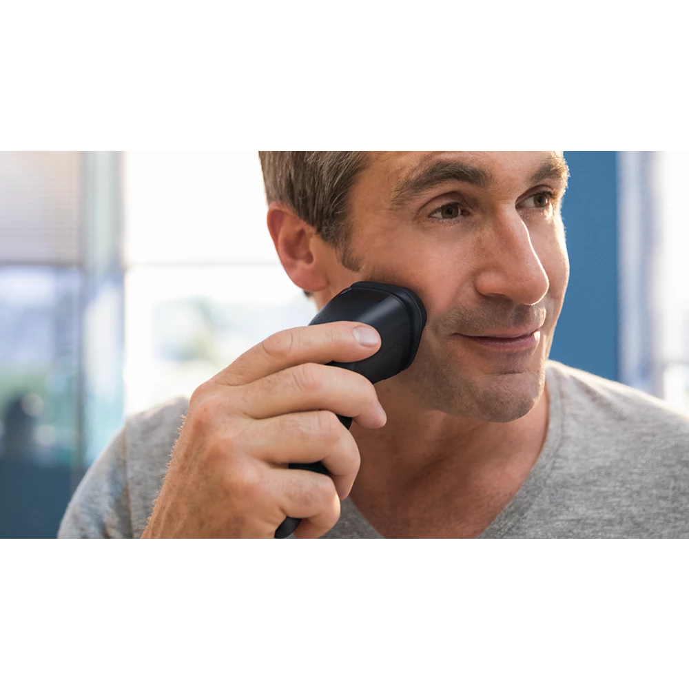 Norelco Shaver 2100 Dry electric shaver Series 2000 (S1111/81)