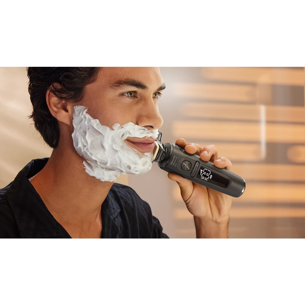 Shaver S9000 Prestige Wet &amp; Dry Electric shaver with SenseIQ (SP9872/86)