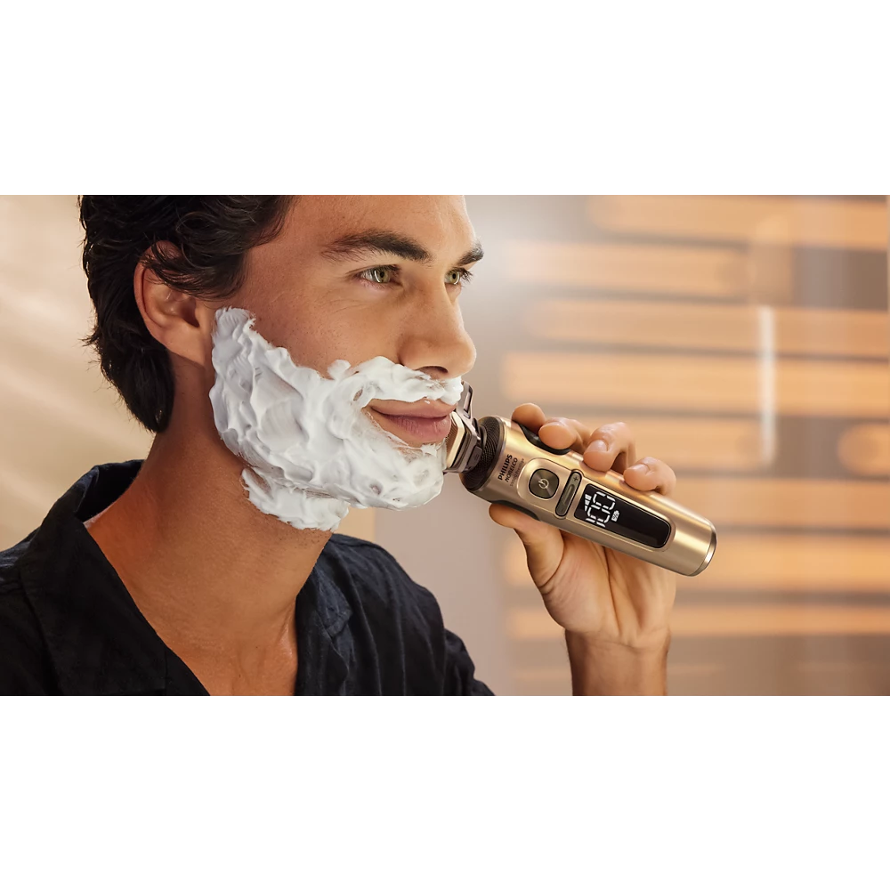 Norelco Shaver S9000 Prestige Wet &amp; Dry Electric shaver with SenseIQ (SP9883/83)
