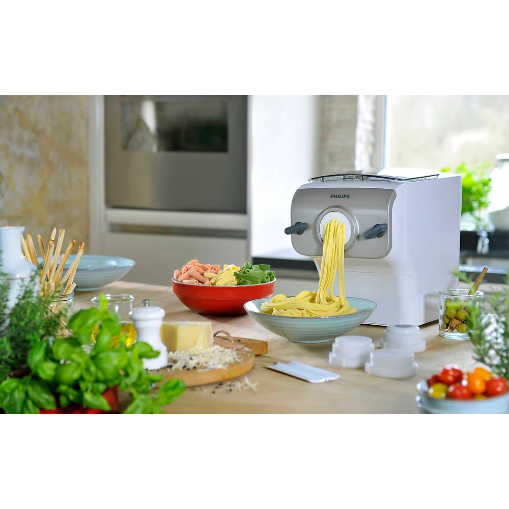 Premium collection Pasta and noodle maker (HR2357/08)